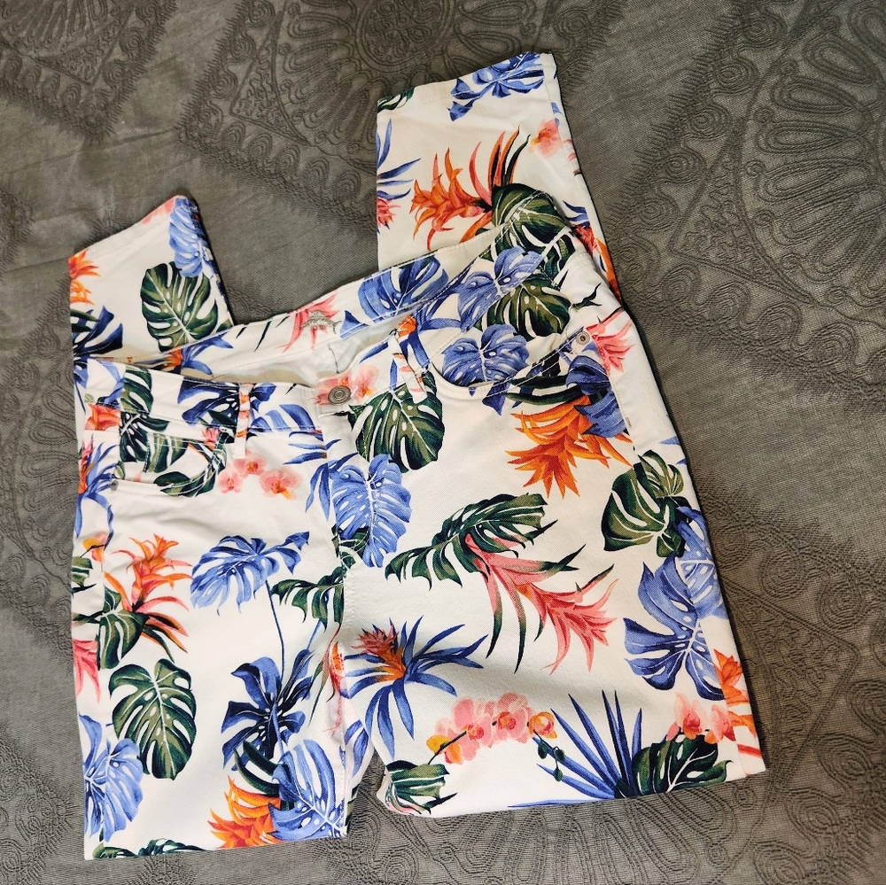 Tommy Bahama Tropical Floral Jeans - Picture 6 of 10